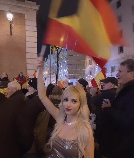 Marina Seren heiße pornografische fotos