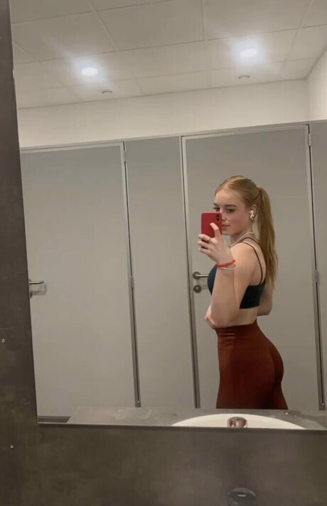 muschi asiatische onlyfans kunst schöne archiv