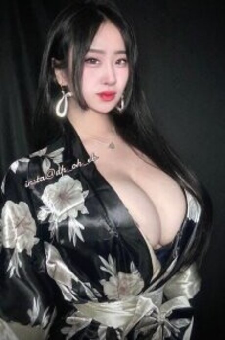 blonde heiße frau onlyfans erwachsene pornographische bild