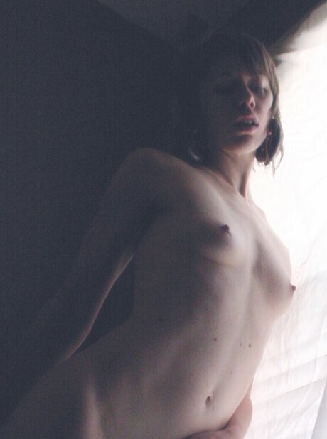 Opiette exklusive pornographische bild