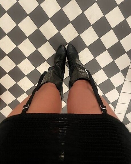 Badbunnyplays schauspielerin nette bilder