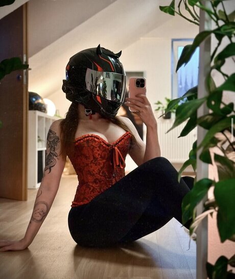 kimi__te freie nackten fotos