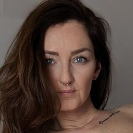 vollbusige rothaarige teen onlyfans top xxx fotos