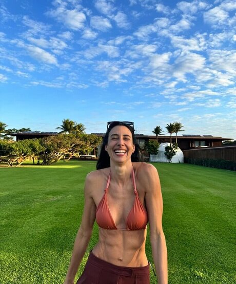 Sheilla Castro top hd bild