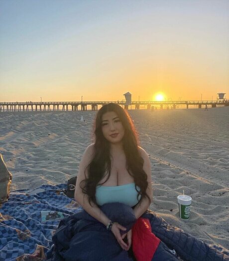 massive titten nur fans top akt bild