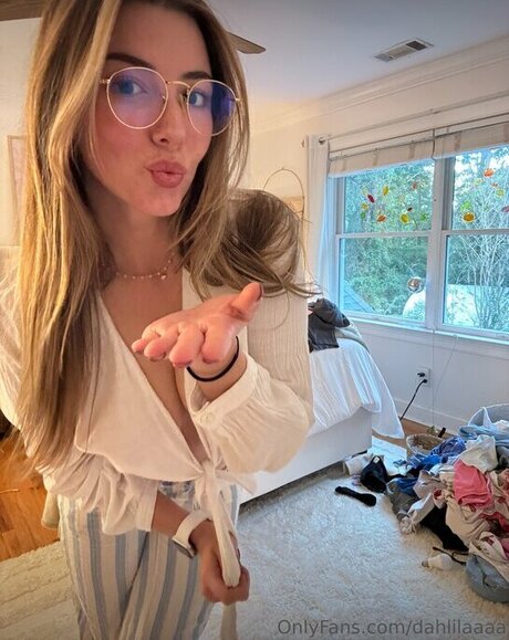 lylaaa banks model pornographische bilder