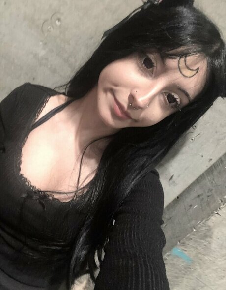 ily yuumi schauspielerin heiße fotos