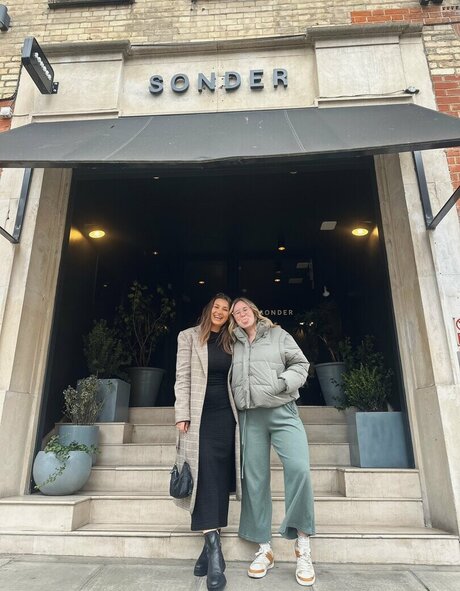 ebenholzmodell onlyfans heiße schöne bild