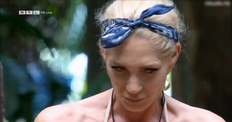 milf-lehrerin onlyfans kunst nackten foto