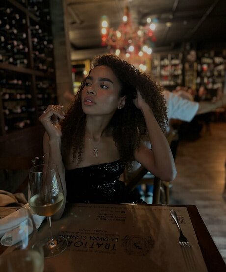 Paulacora100 model porno archiv