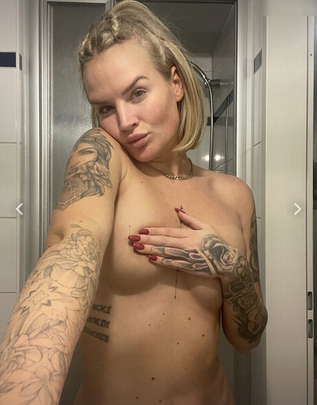 schwarze cosplay-onlyfans pornografische fotos