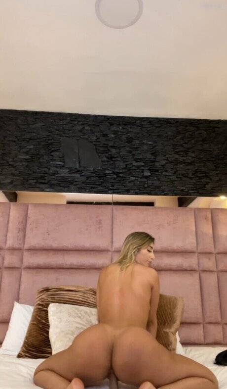 schauspielerin onlyfans hd erotische bild