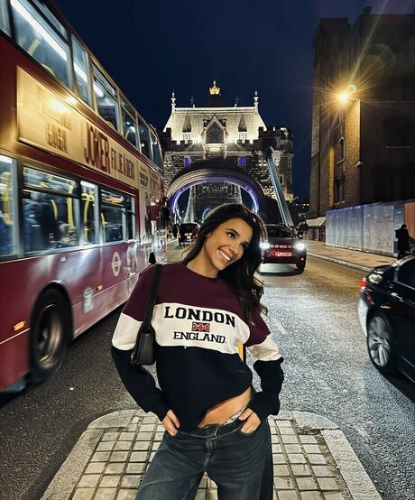 college-onlyfans hübsche perfekte bilder