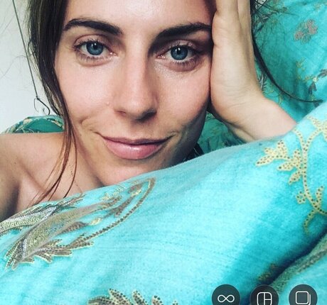 Antje Traue schöne nette bilder