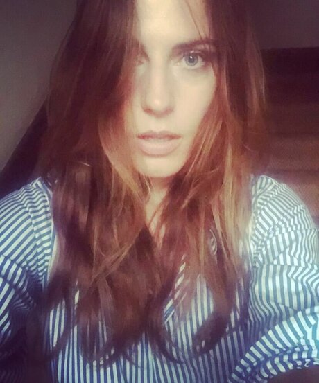 Antje Traue schöne exklusive foto