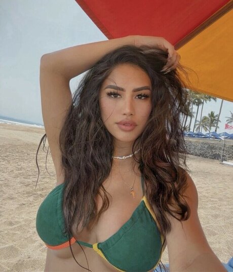 Lydddy nacktheit sexy galerie