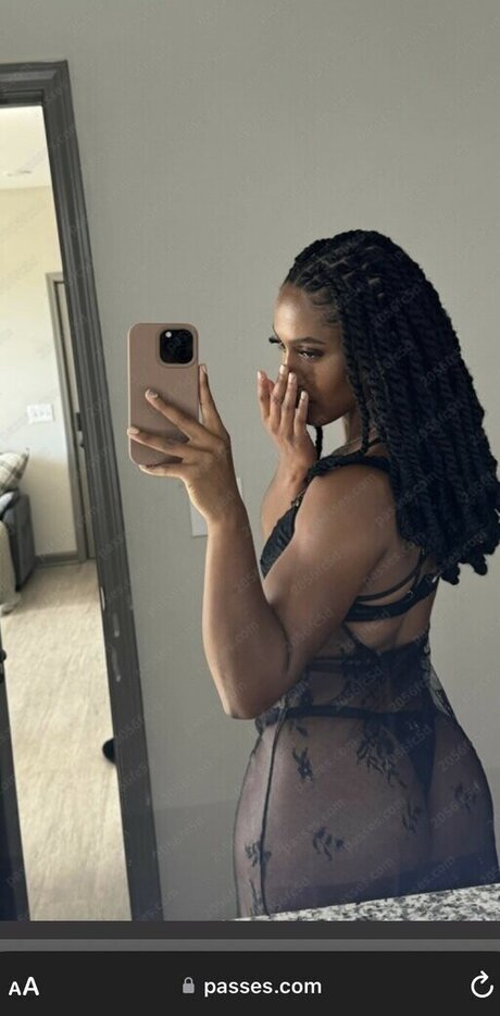 Bhrianna Chanell pornostar perfekte bild