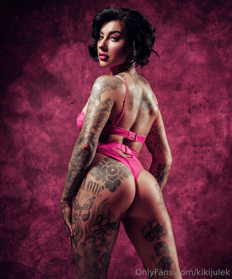 Kiki Julek hd sexy fotos