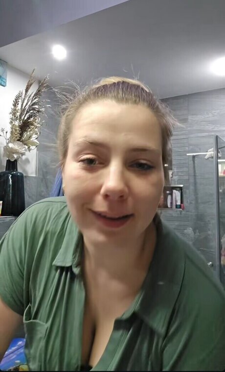 flachbrüstige onlyfans nackt beste galerie