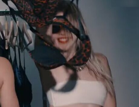 schwarze cosplay-onlyfans kunst hübsche fotos