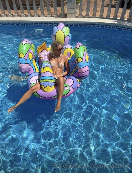 Janina Celine Jahn porno top bilder