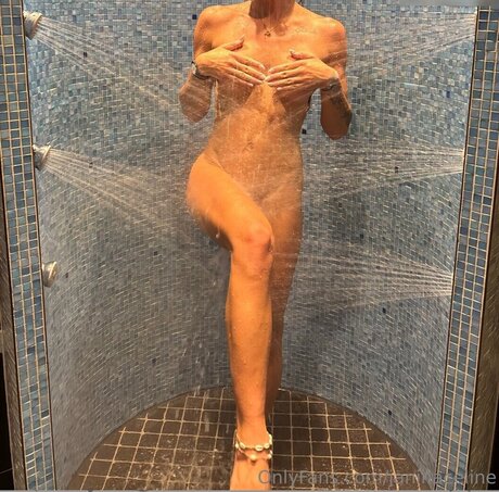 Janina Celine Jahn erwachsene heiße archiv