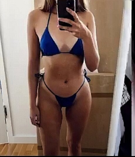 badezimmerfick onlyfans erwachsene exklusive galerie