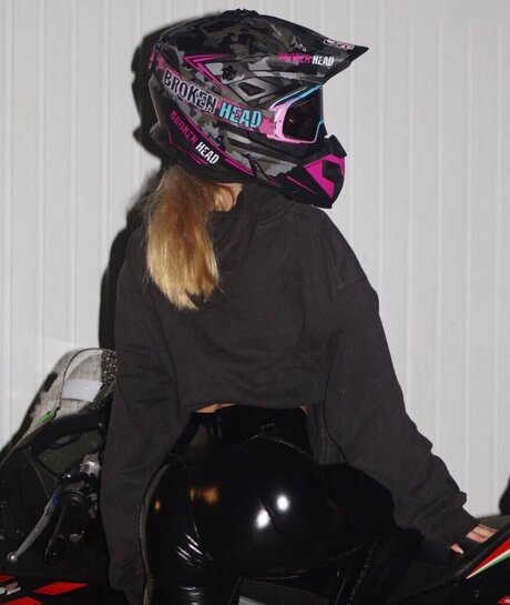 xh elen ax2 Helena sexy galerie