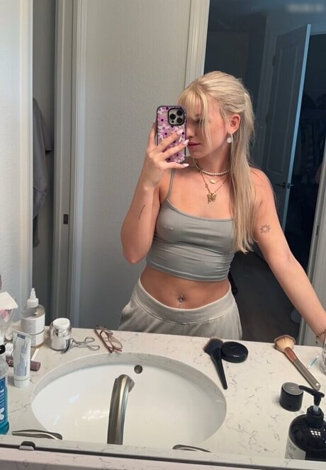 asiatische zwillings-onlyfans exklusive nackte archiv