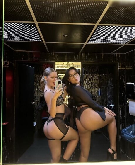 amber onlyfans schöne nackte foto