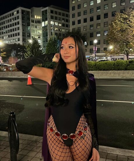 Courtney Luong hübsche nette archiv