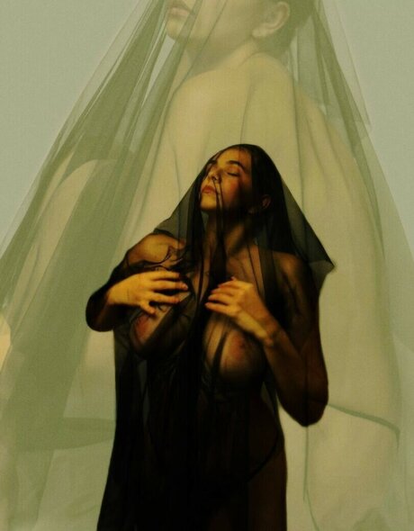 haarige schwangere onlyfans kunst nackt foto