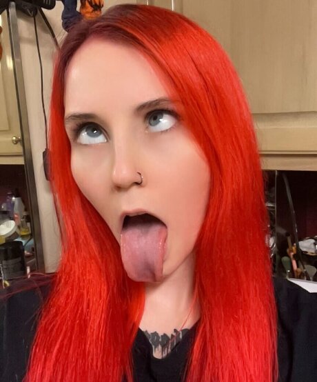 Carrie Cannie pornostar schöne bild