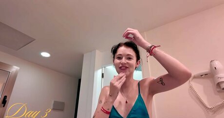 Holly Laing porno beste galerien