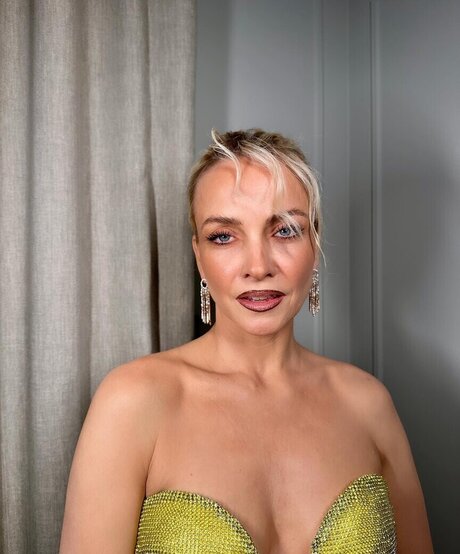 swinger-milf-onlyfans schöne nette archiv