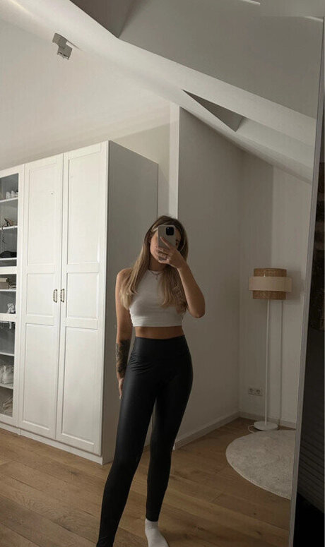 Doreen Petrova freie nacktheit foto