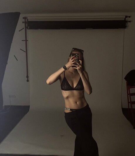 Yapishukino exklusive pornografische galerien