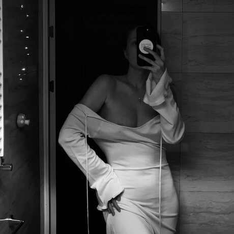 Yapishukino erotische pornostar galerie