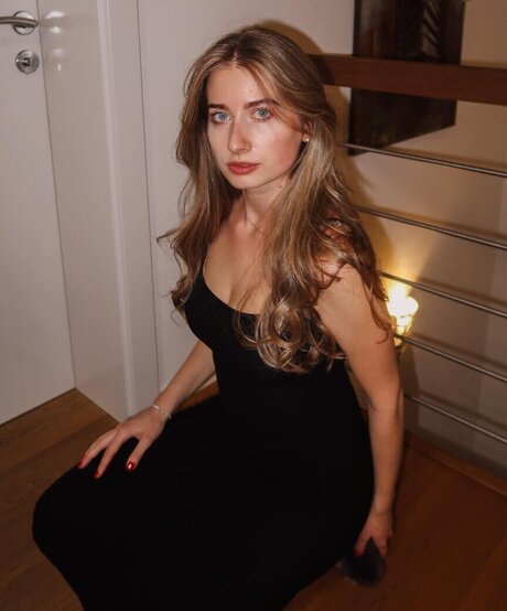 Empresslaurasophie hübsche nacktheit galerien