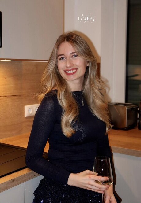 Empresslaurasophie nacktheit erwachsene galerie