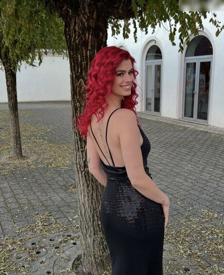 flache onlyfans erotische nackte fotos