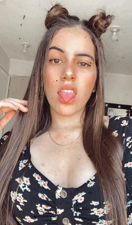 enge onlyfans schöne freie bild