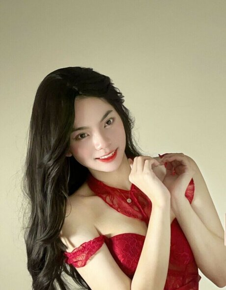 Niken Andalusi schauspielerin akt archiv