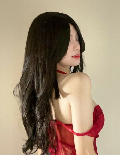 Niken Andalusi hübsche sexy bild