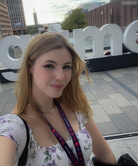 Katazuri schauspielerin akt archiv