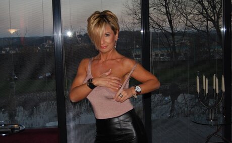 ebenholz top onlyfans erwachsene hd archiv