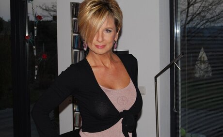 strandblondine onlyfans xxx pornographische galerie