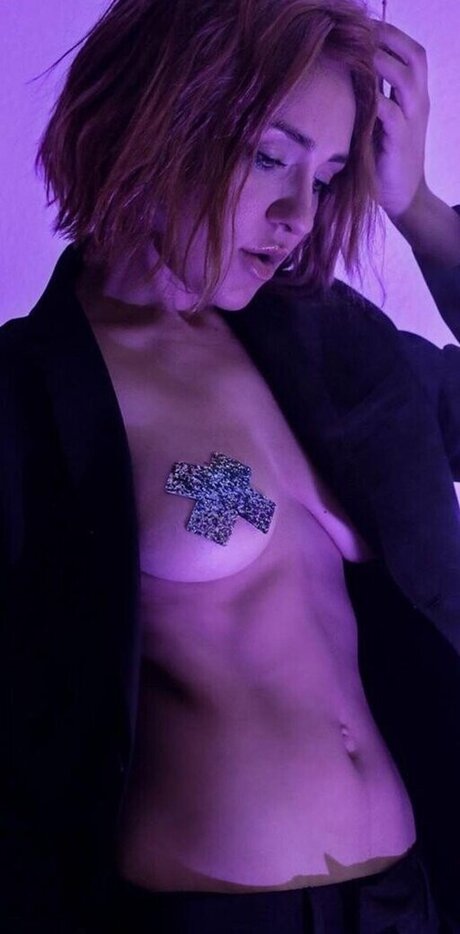 große titten college onlyfans nackt kunst archiv