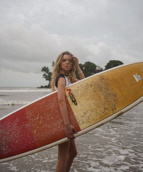 große titten strip onlyfans hübsche kostenlose foto