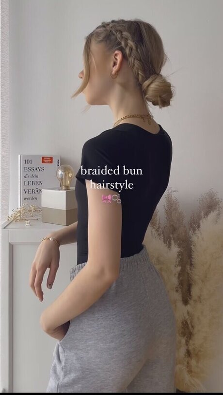 brünette teen onlyfans sexy heiße archiv